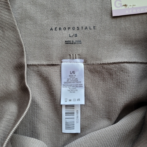 Aeropostale Seamless Ribbed Legging Neutral Monochrome NWT Size L - Picture 4 of 12